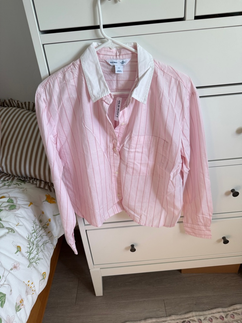 Old Navy Light Pink Striped Button-Down Shirt with White Collar
